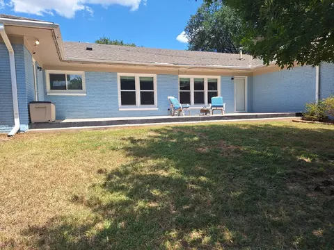 Exterior - 2116 N 33rd St, Waco, TX 76708 photo 3 of 5