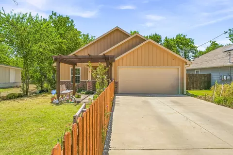 1006 SE 3rd St, Mineral Wells, TX 76067