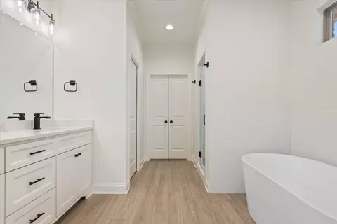Entry Way - 10357 Fallen Leaf Dr, Waco, TX 76712 photo 2 of 4