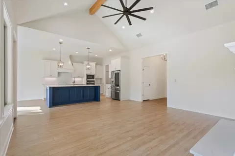 Living - 10357 Fallen Leaf Dr, Waco, TX 76712 photo 4 of 5