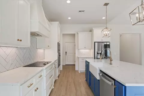 Kitchen - 10357 Fallen Leaf Dr, Waco, TX 76712 photo 6 of 6