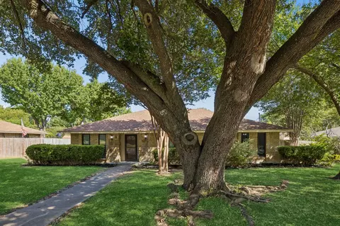 117 Wesley Dr, Desoto, TX 75115