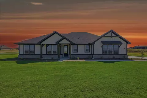 149 Big Sky Rd, Decatur, TX 76234