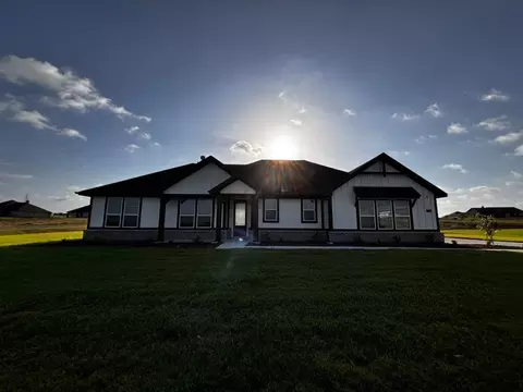 149 Big Sky Rd, Decatur, TX 76234