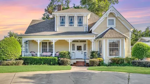 428 College St, Sulphur Springs, TX 75482