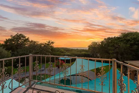 1819 W Belt Line Rd, Cedar Hill, TX 75104