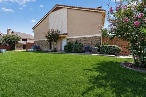 2632 Piedras, Irving, TX 75038