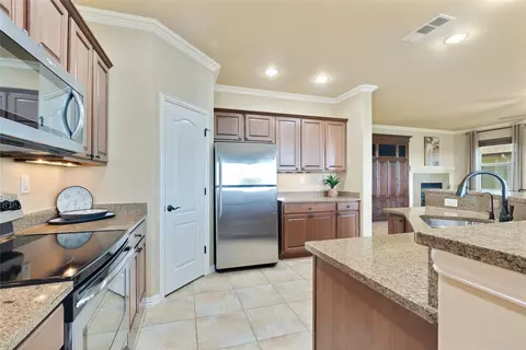 9201 Perimeter St, Denton, TX 76207