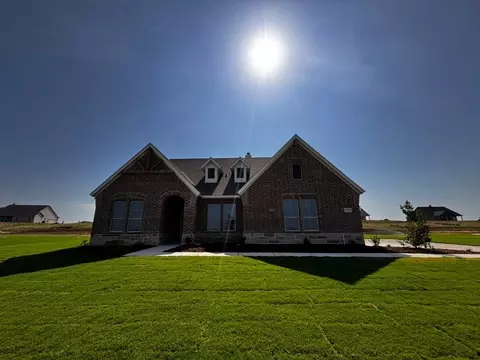 157 Big Sky Rd, Decatur, TX 76234