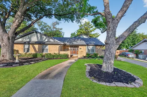 1902 Alamo Dr, Arlington, TX 76012