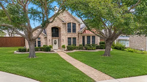 122 Ridgewood Dr, Coppell, TX 75019