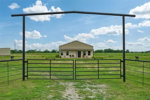 Exterior - 435 County Road 4875, Celeste, TX 75423 photo 3 of 4