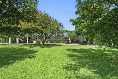 435 Horseshoe Trl W, Aledo, TX 76008