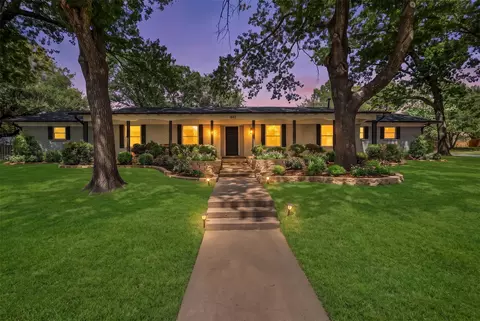 1507 Greenbrier Dr, Sherman, TX 75092