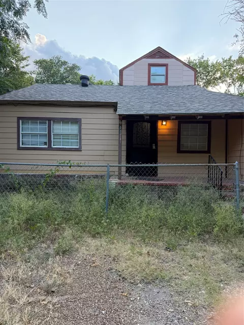 4111 De Lee St, Dallas, TX 75227