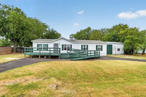 2032 Dorothy Dr, Burleson, TX 76028
