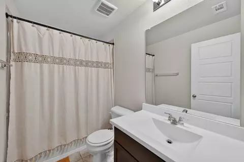 Bath - 1649 Deerpath Dr, Forney, TX 75126 photo 4 of 4