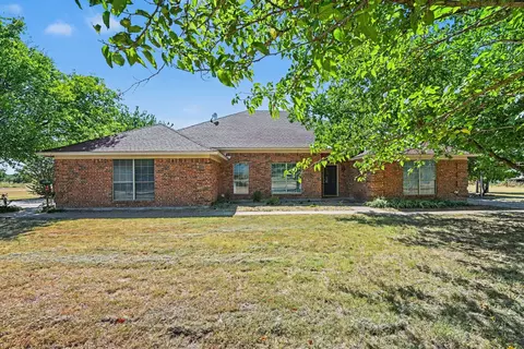275 Salesville Rd, Mineral Wells, TX 76067