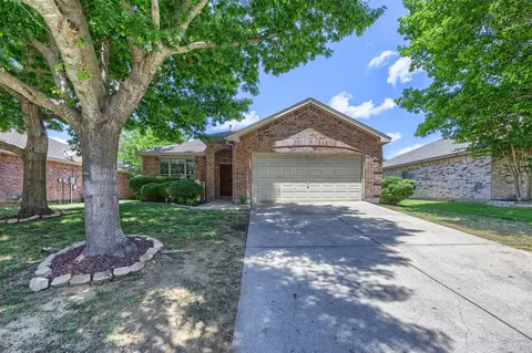 211 Fisherman Trl, Melissa, TX 75454