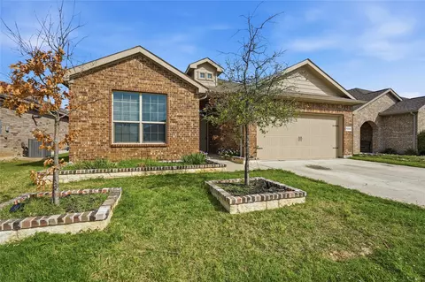 6244 Weaving Loom Way, Fort Worth, TX 76179