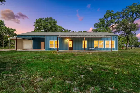 145 Private Road 944, Fairfield, TX 75840