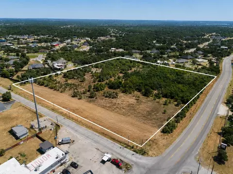 6710 Confederate Park Rd, Fort Worth, TX 76108