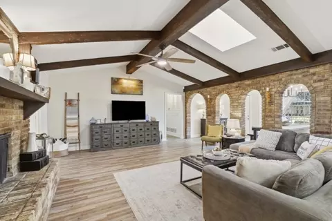 2217 Westlake Dr, Plano, TX 75075