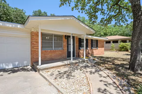 900 NW 11th St, Mineral Wells, TX 76067