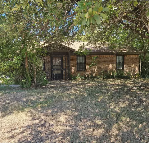 1313 E Robert St, Fort Worth, TX 76104