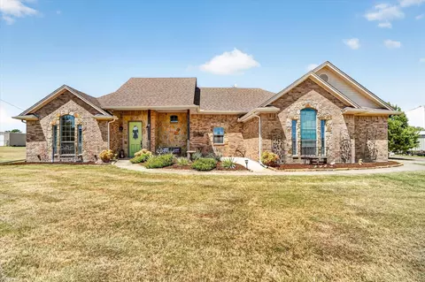 212 Dove Hill Ln, Weatherford, TX 76088