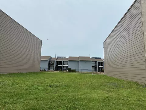 9493 Timberleaf Dr, Dallas, TX 75243