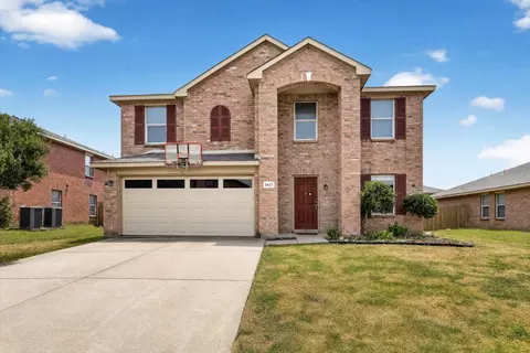 2427 Arroyo Springs Dr, Grand Prairie, TX 75052