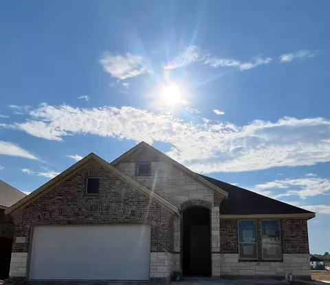 1004 Elmstead Dr, Fort Worth, TX 76108