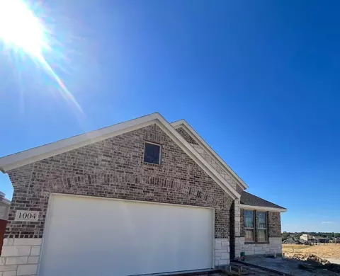1004 Elmstead Dr, Fort Worth, TX 76108