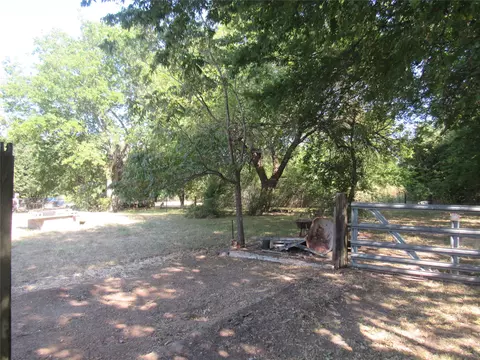 17700 Fm 901, Gordonville, TX 76245