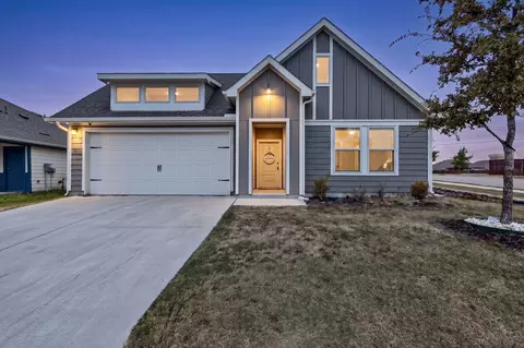 11129 Pond View Ct, Providence Village, TX 76227