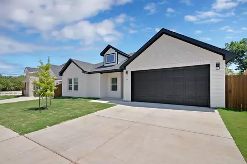 805 Tierney Rd, Fort Worth, TX 76112