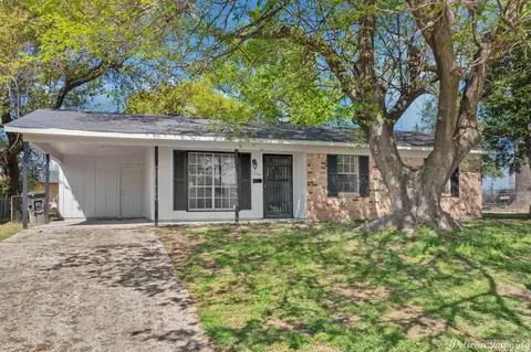 1643 Holiday Blvd, Bossier City, LA 71112
