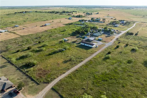 5808 V V Jones Rd, Venus, TX 76084