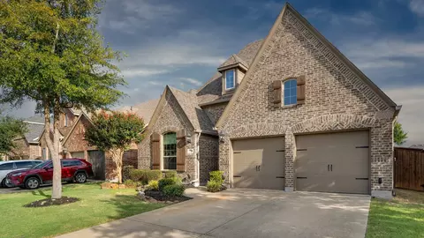 124 Village Creek Dr, Mckinney, TX 75071