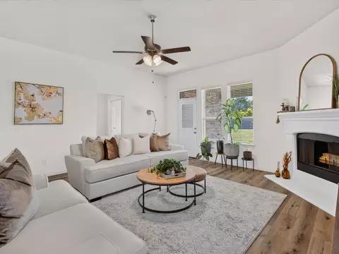 Living - 3121 Greymoore Dr, Anna, TX 75409 photo 4 of 4