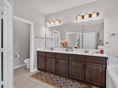 Bath - 3121 Greymoore Dr, Anna, TX 75409 photo 3 of 4