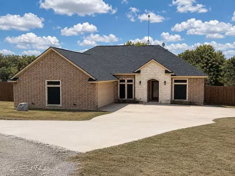 108 Tay Ct, Weatherford, TX 76088