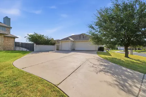 Other - 32 N Shore Cir, Waco, TX 76708 photo 1 of 17
