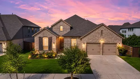 7541 Pondview Ln, Fort Worth, TX 76123