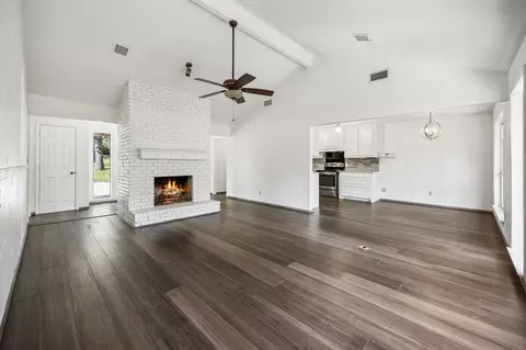4406 Rain Forest Dr, Arlington, TX 76017