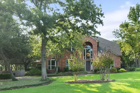 3400 Wild Oaks Ct, Burleson, TX 76028