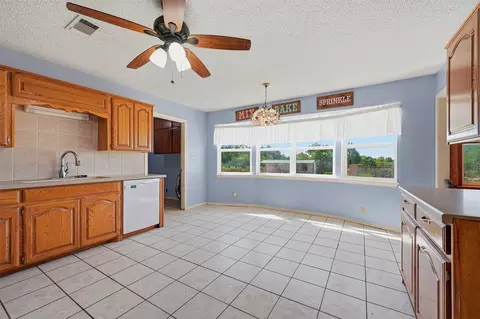 Kitchen - 521 Mccraw Ln, Denison, TX 75021 photo 3 of 3