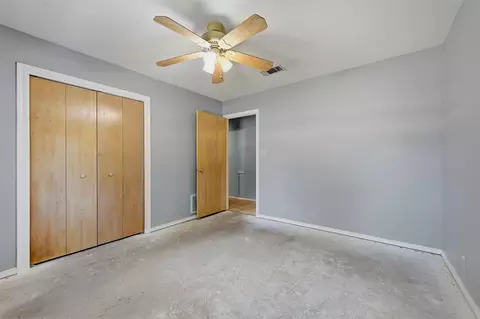 Bedroom - 521 Mccraw Ln, Denison, TX 75021 photo 7 of 9
