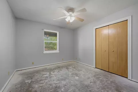 Bedroom - 521 Mccraw Ln, Denison, TX 75021 photo 8 of 9